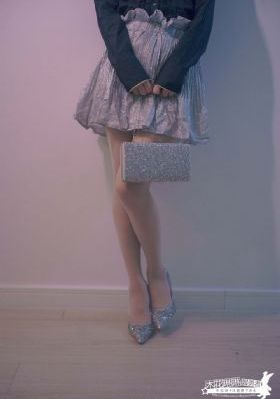 欧美女性私密特写_HD电影完整版