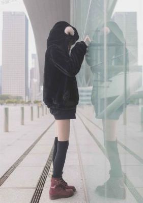 中文字幕欧美制服丝袜_BD英语全集免费观看